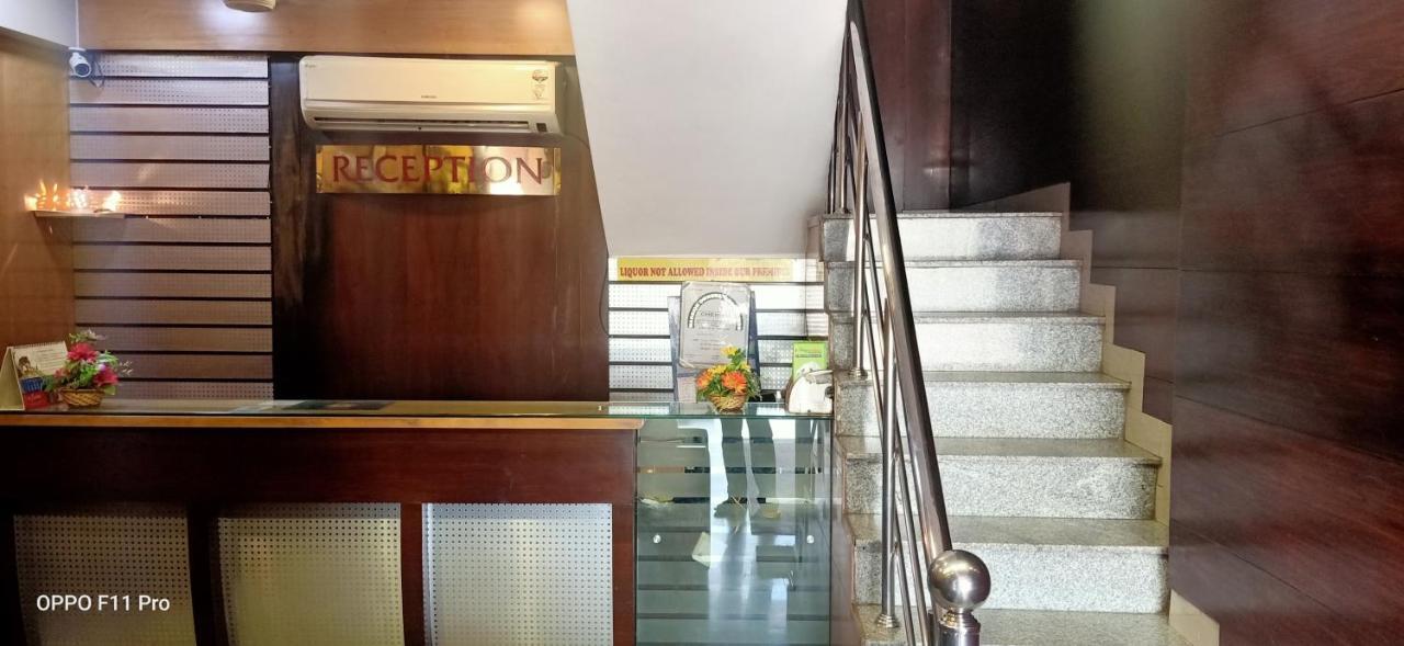 Hotel I-Way Residency Perungudi Chennai Exterior foto